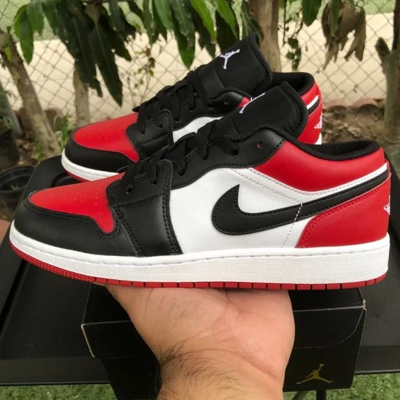 Air Jordan Low “Bred Toe” Size Men's